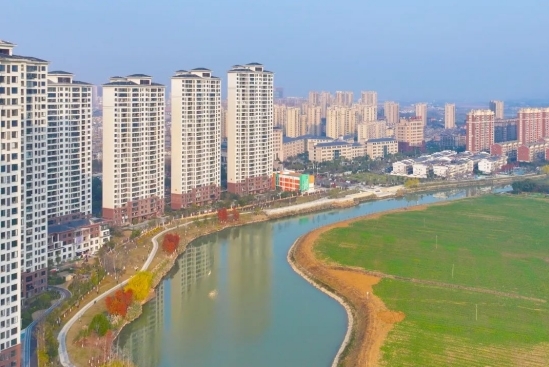 江西瑞昌市：一只羽毛球 激活一座城