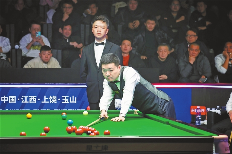 丁俊晖在比赛中