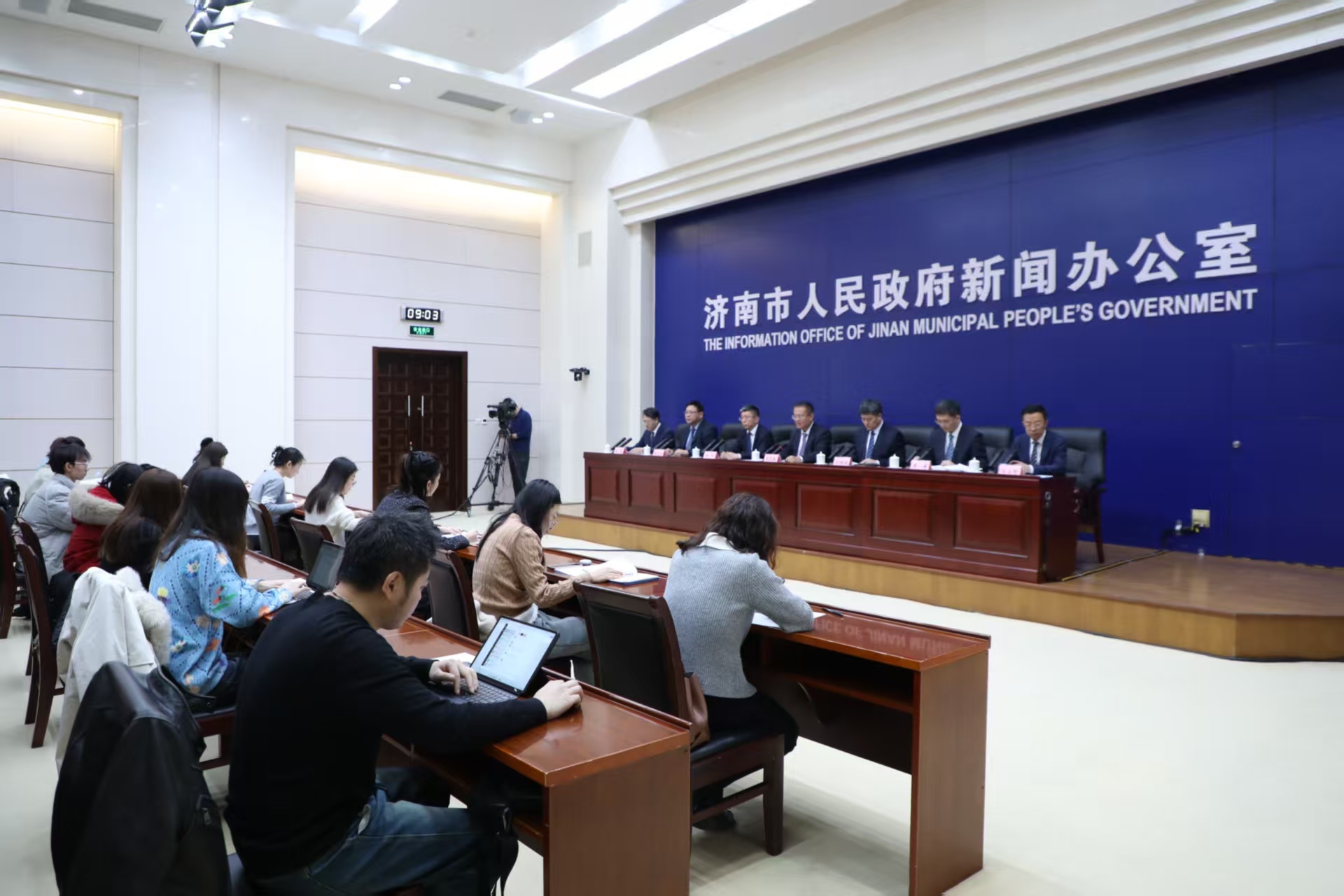 持续深化“清廉村居”建设,2024年济南查处腐败和作风问题1422个