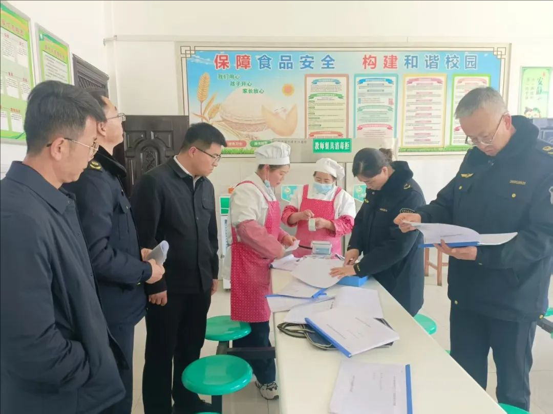 华亭排查校园安全隐患　筑牢新学期“防护网”