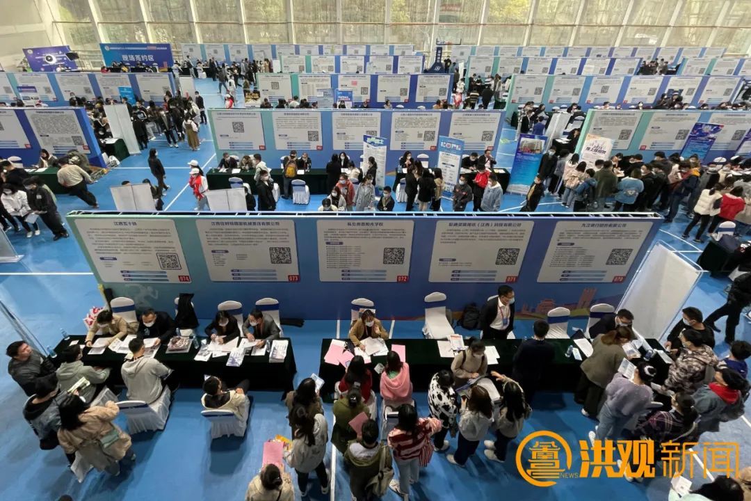 南昌市10萬人才來昌留昌創業就業“百場校招”活動現場 資料圖