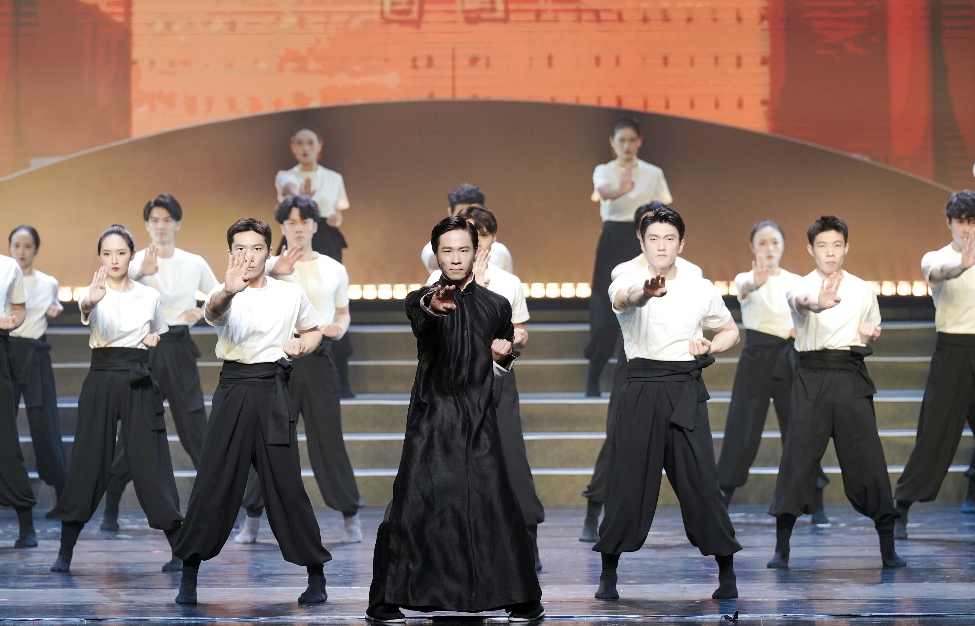 自巷深处,“艺”往无前:第二届深圳市全民艺术普及推广季成果展演圆满举办