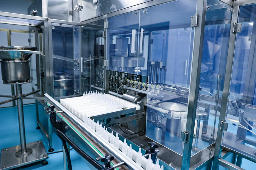 图：陕西某动物药业兽用塑料瓶粉针剂（吹灌封）生产线