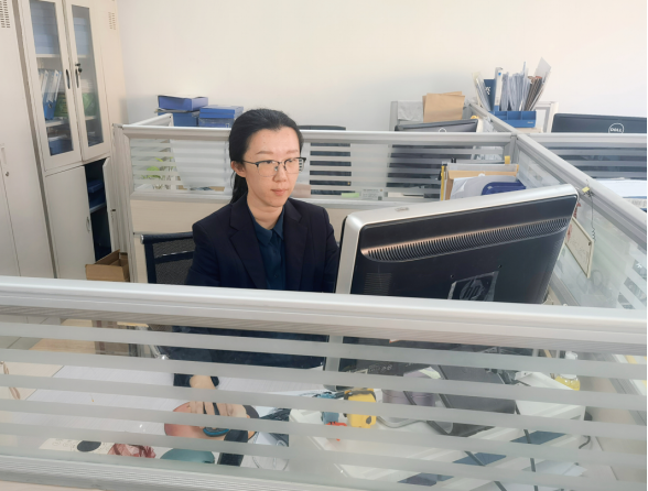 研究院施工装备技术中心闫洁工作照