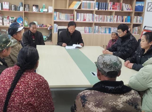 春日走进华亭农家书屋　看看大伙儿都在忙些啥