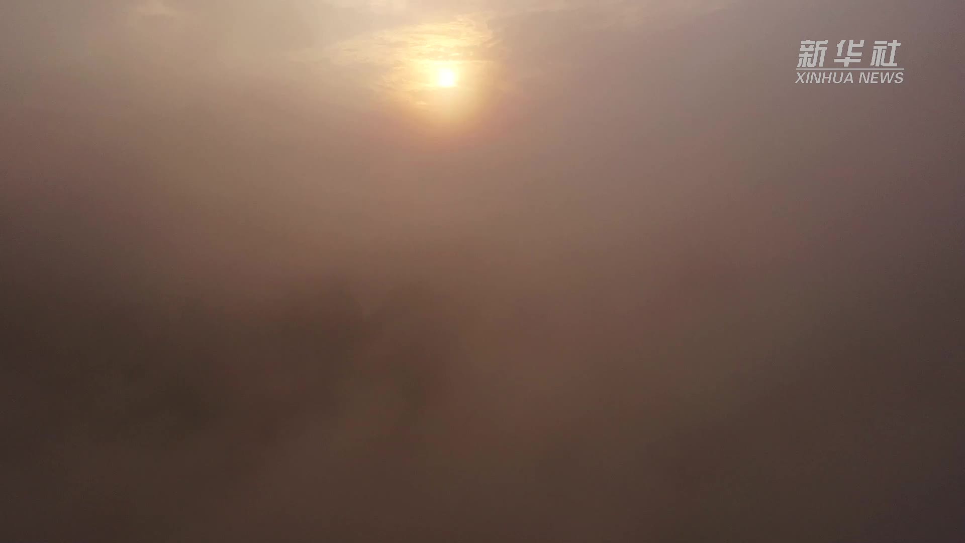 探访贵州潜龙洞 邂逅大自然的神秘与瑰丽