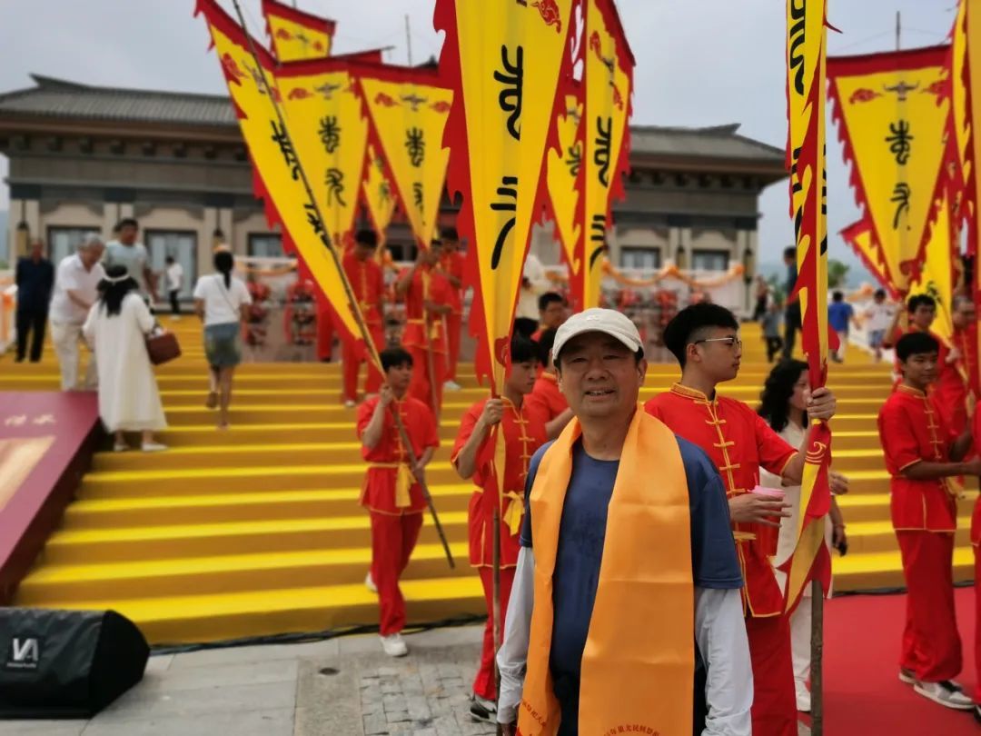 朱梦棣在拍摄现场