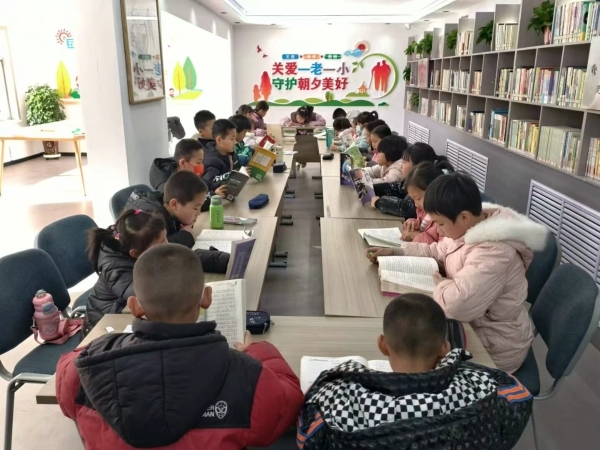 华亭社区阵地大改造　文艺汇演义诊托管通通安排