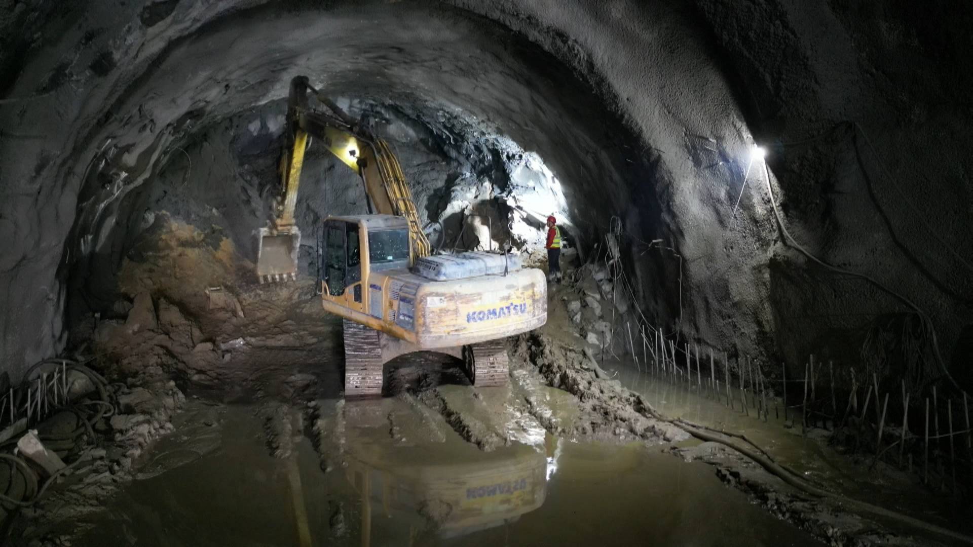 安徽黟县：抓工期赶进度 交通项目建设忙