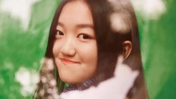 李亚鹏官宣生子第26天，15岁李嫣晒大尺度照片遭痛骂，非议不断封面图