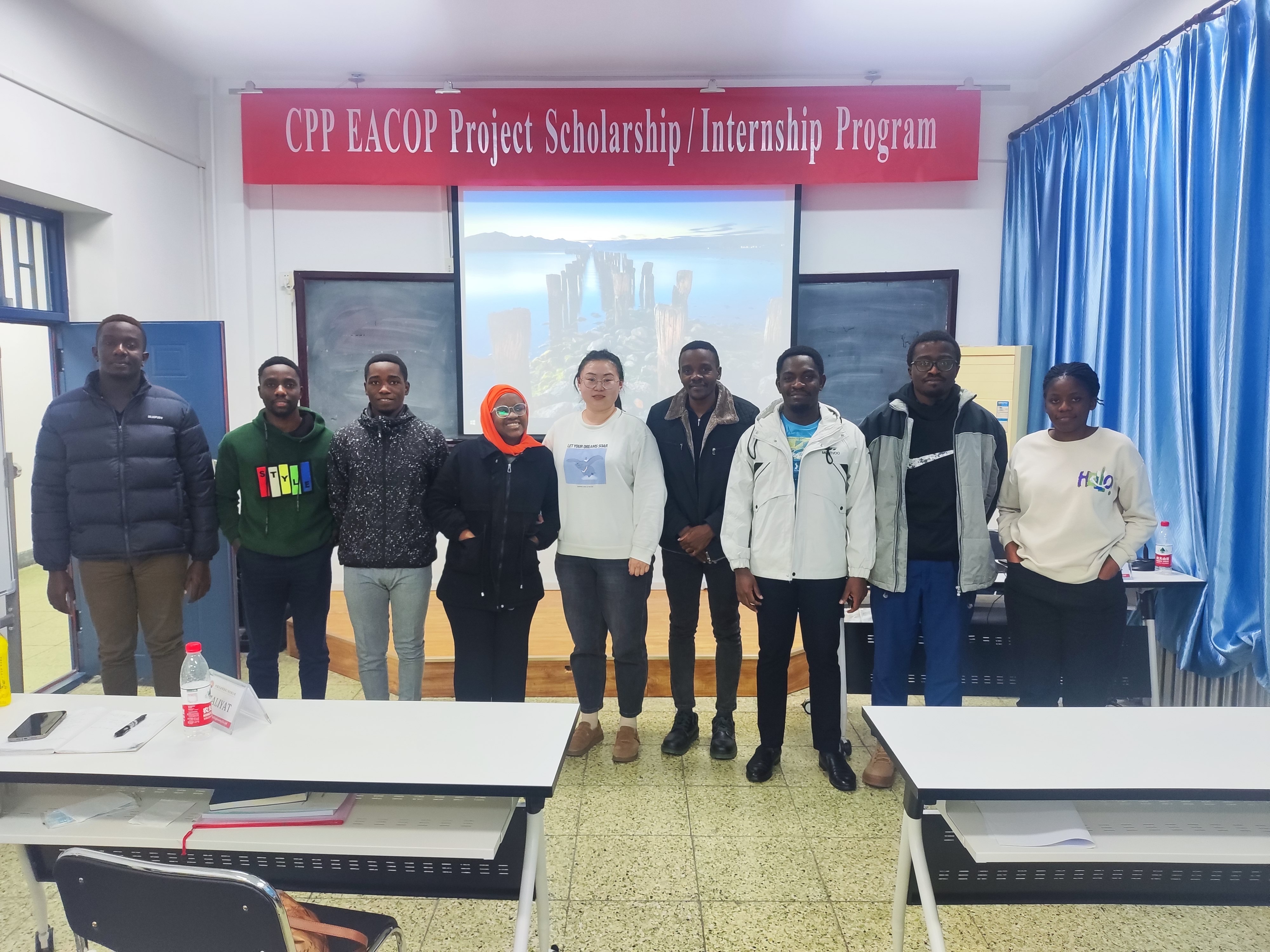 研究院材料与防腐技术中心王琳进行项目培训