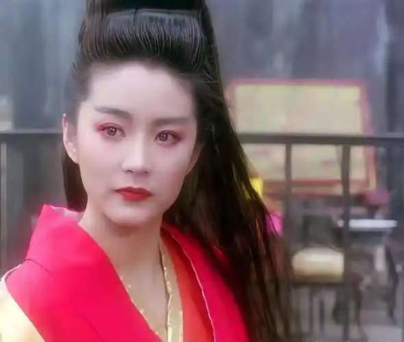 几位真正的中国式美人五官明艳大气，甩现在一线女星一大截