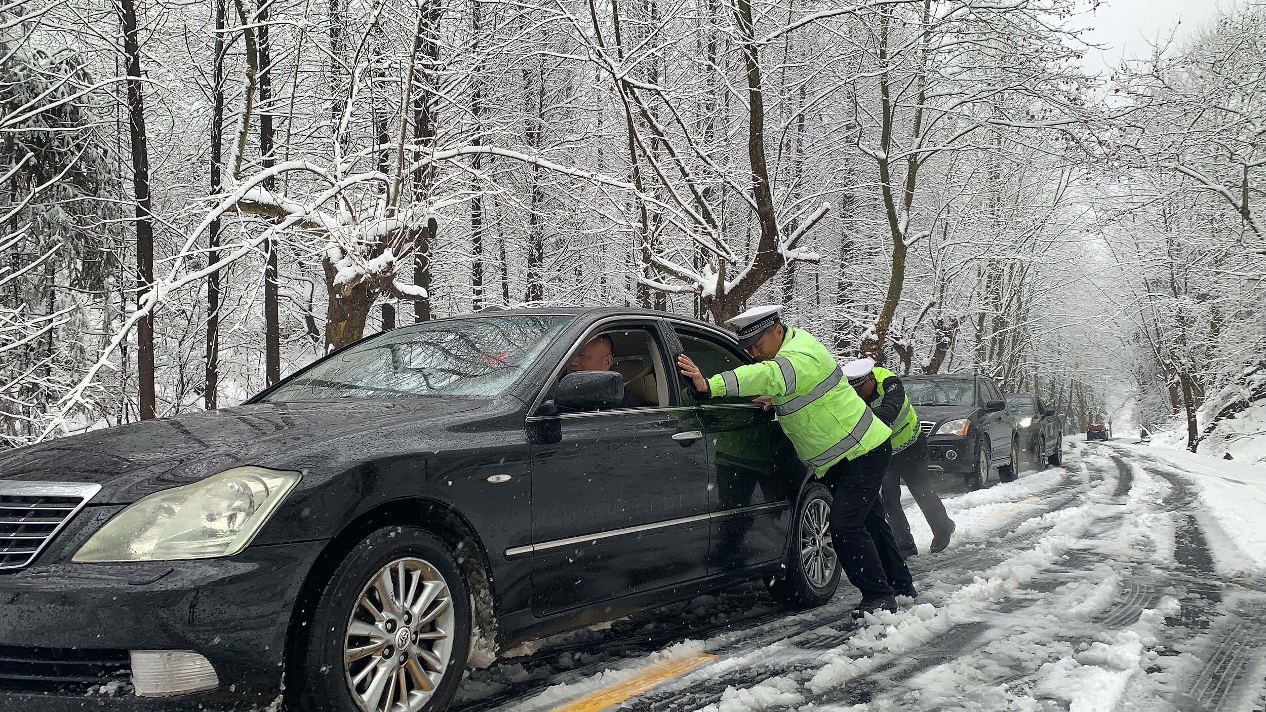 “寒春三月”中的应急行动