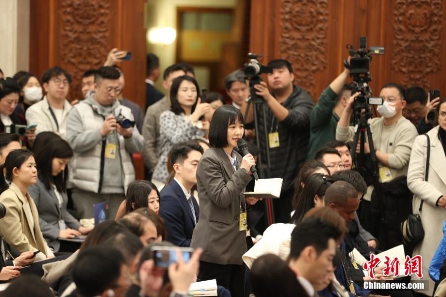 3月3日，全国政协十四届三次会议新闻发布会在北京人民大会堂举行。中新社记者 蒋启明 摄