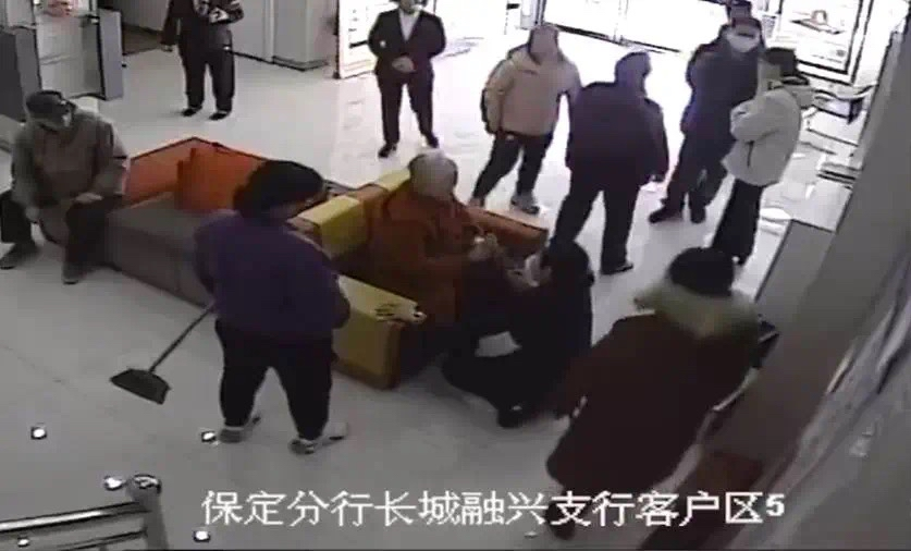 3·5学雷锋纪念日,看河北工行人如何续写新时代的雷锋印记