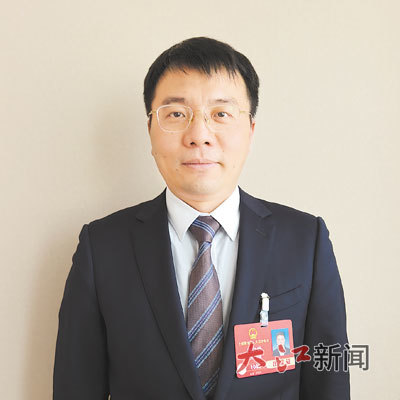 全国人大代表、江西省科协兼职副主席、江西飞尚科技有限公司董事长 刘文峰