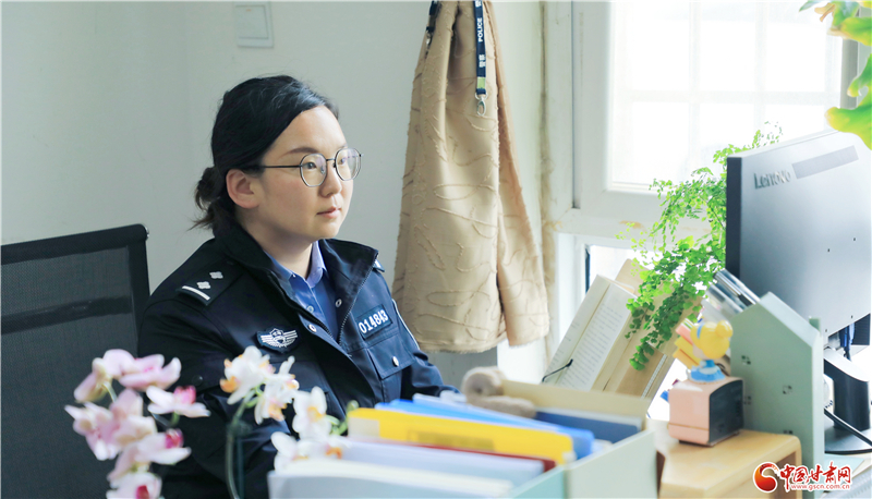 耕耘药海结硕果破译沉默证言探悬案 她们的故事闪着光