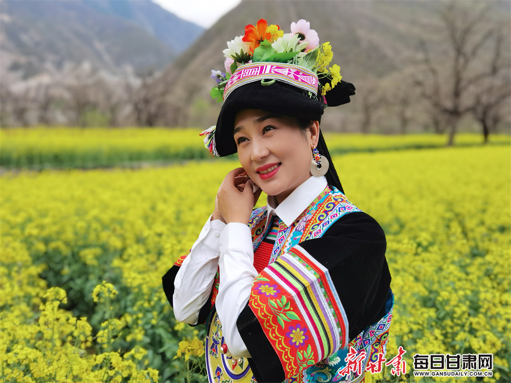 "她力量"闪耀甘南凤凰网甘肃