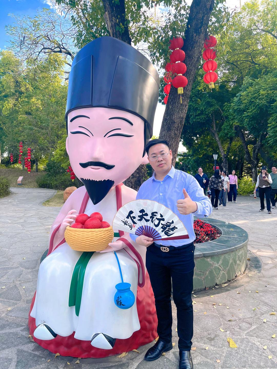 文化学者张龙打卡广东惠州:用独特创意"点燃"文旅新热度