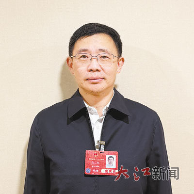 全国人大代表、湖北省政协副秘书长、台盟湖北省委会主委 刘江东