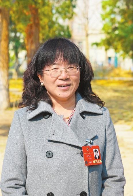 贺颖春　新甘肃·甘肃日报记者　田蹊