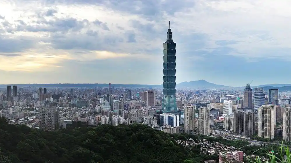 不要一国两制，那就一国一制！王毅明确发声，台湾回归日不远了