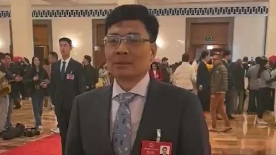 全国人大代表、海尔董事长周云杰在两会现场回应走红