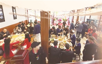 江西饭店在越南开业。