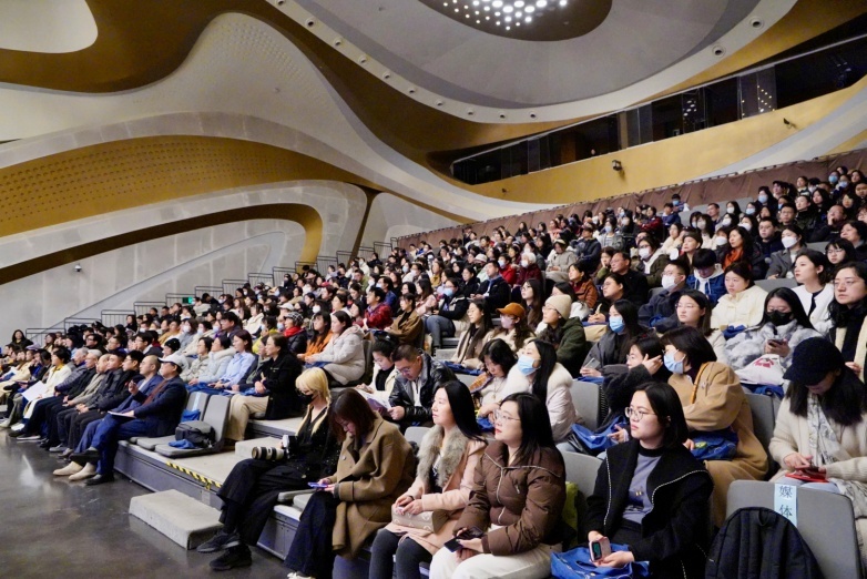 新闻发布会现场