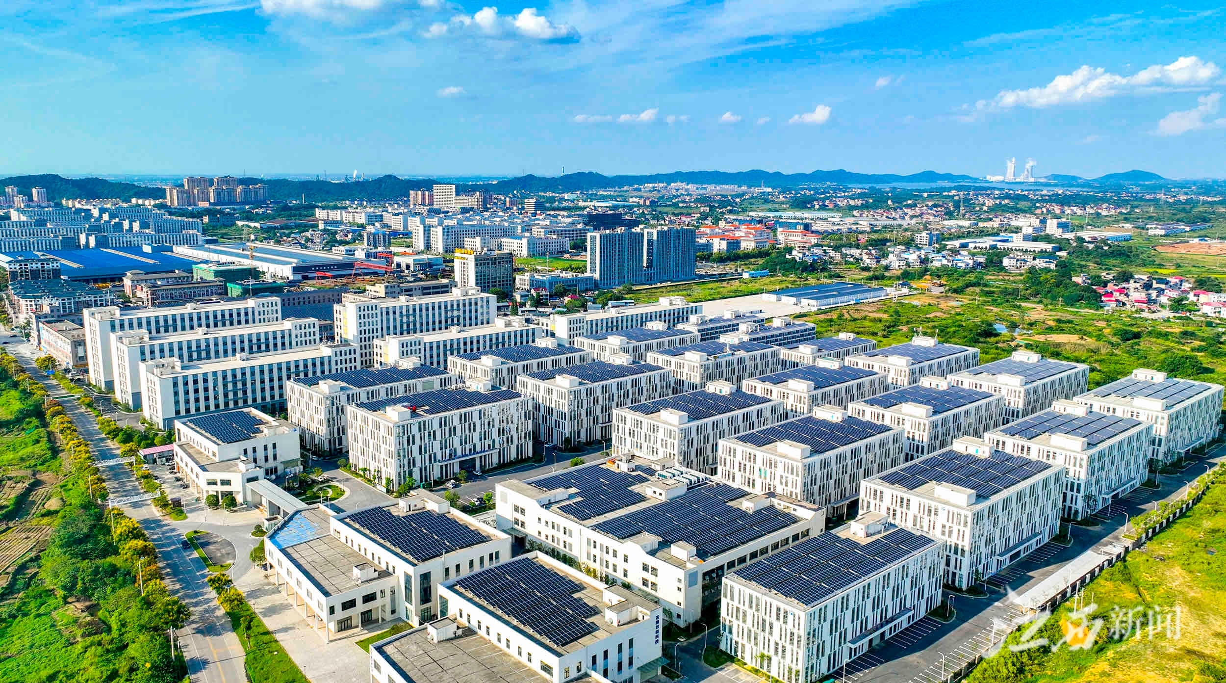 湖口高新技术产业园区光伏发电。