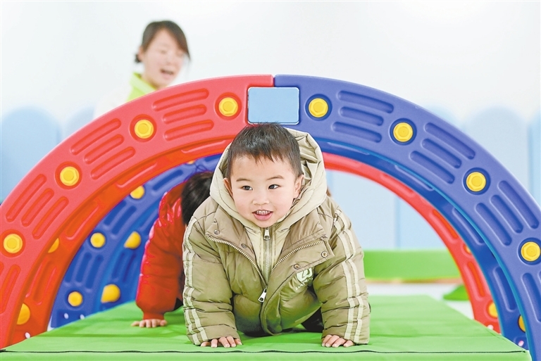 赣州市章贡区：家门口的幸福（图）