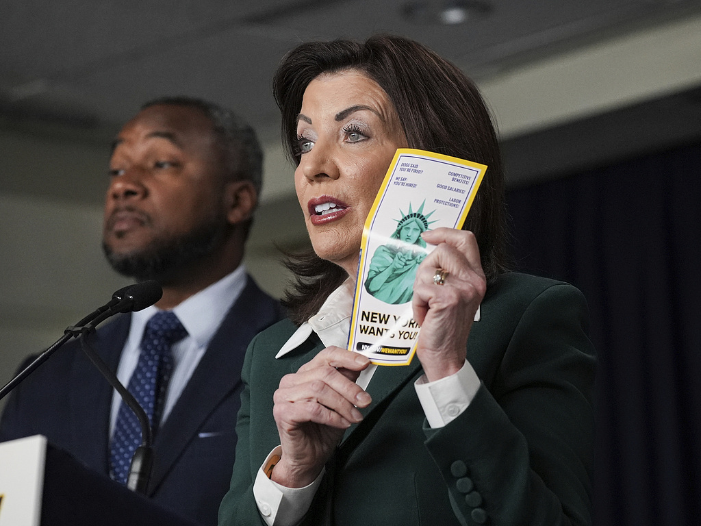 美国多个“蓝州”招聘被裁联邦雇员，白宫：拒绝支持这一行动_凤凰网