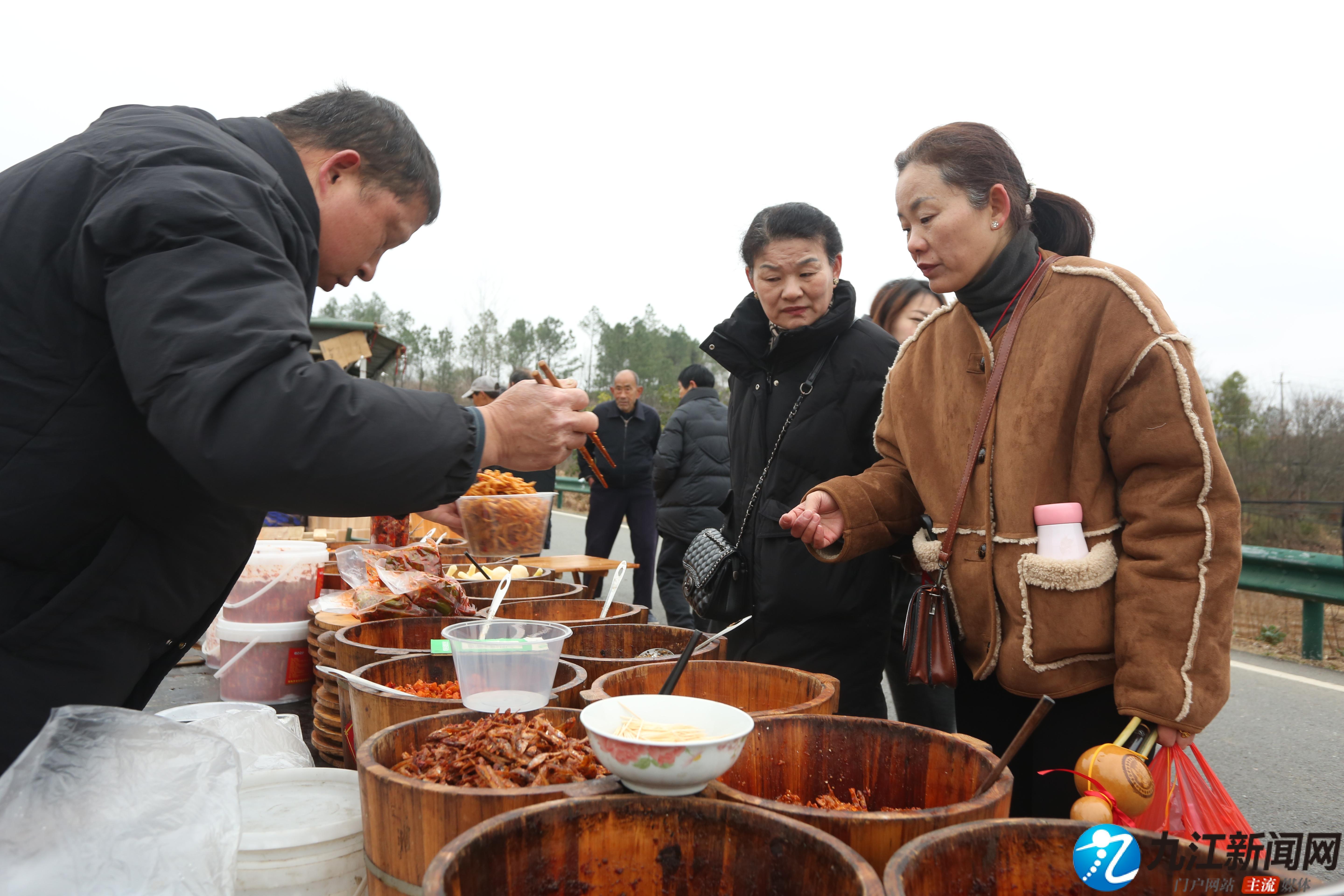 九江马回岭庙会开启 烟火气满满（图）