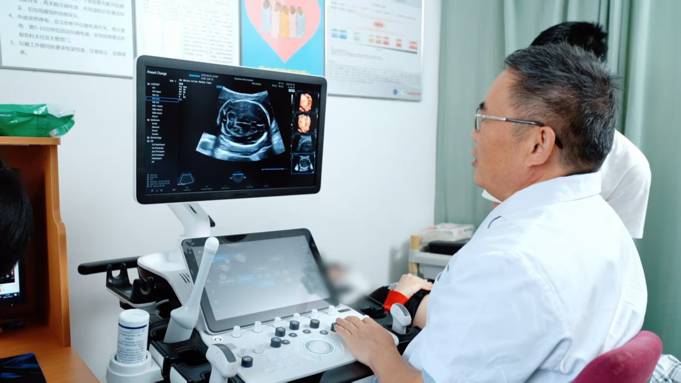 “AI+”助手让产前超声医生工作效率翻倍还为深圳产科超声检查进行质量控制