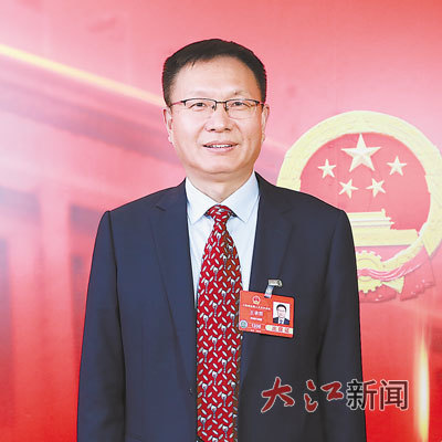 全国人大代表、河南省社科院党委书记、院长 王承哲