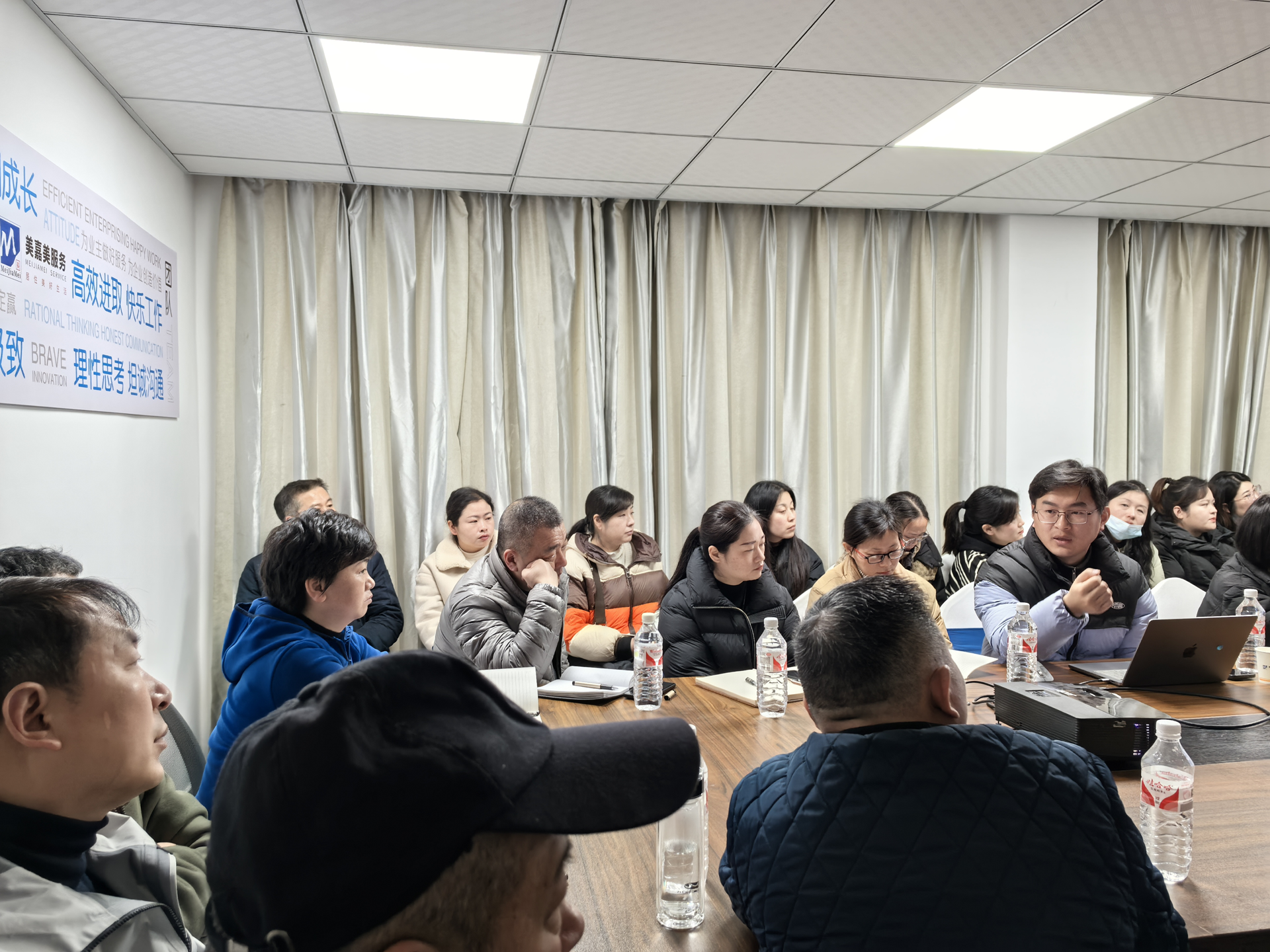 物业公司引入DeepSeek技术  开启智能化服务新篇章