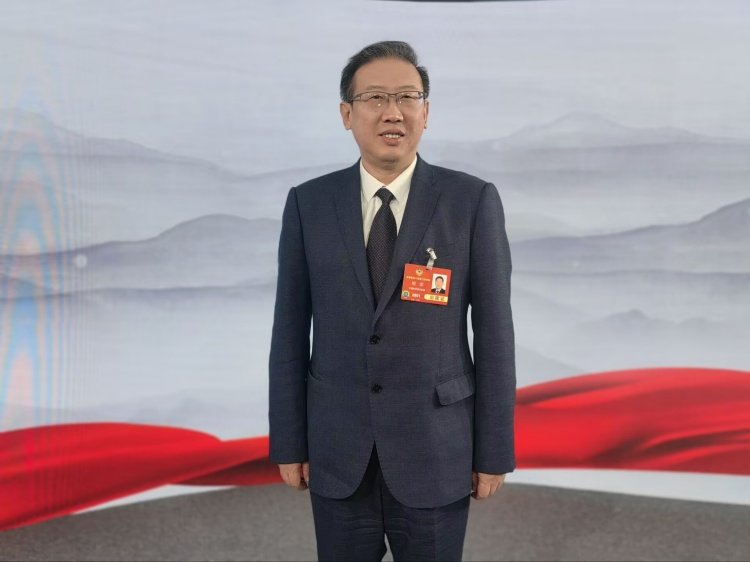 全国政协委员明炬