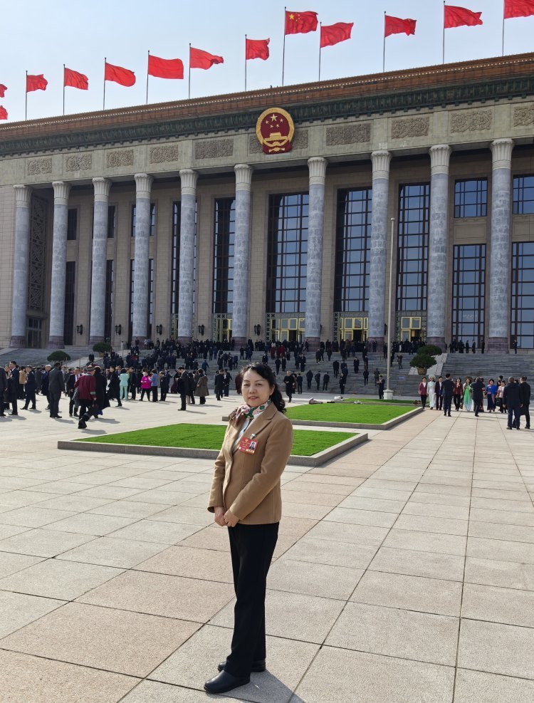 全国政协委员张睿