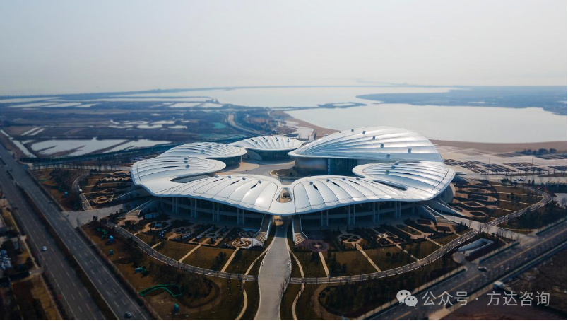 图10.青岛上合之珠国际博览中心