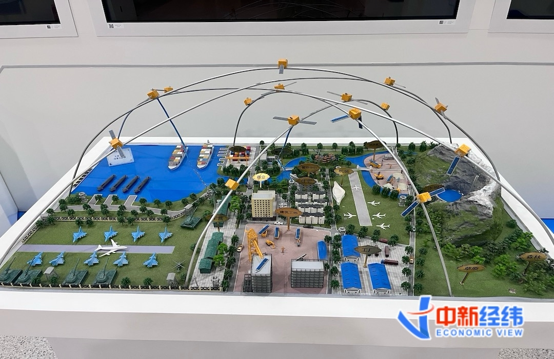 中国电信研究院展厅天地一体模型。来源：中新经纬 谢婧雯摄