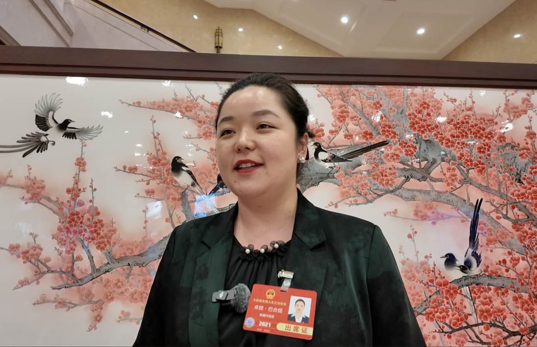 全国人大代表、阿勒泰地区文博院（博物馆）馆员卓娅·巴合提接受环球时报-环球网专访。