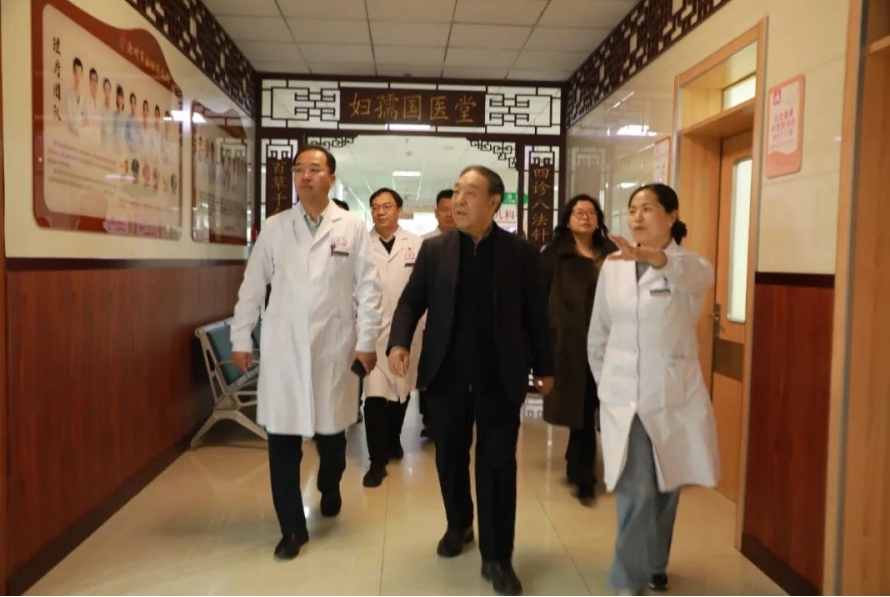 传承创新中医智慧，共绘妇幼健康新篇 | 国医大师李佃贵浊毒理论临床研究基地揭牌暨收徒拜师仪式在沧州市妇幼保健院举行