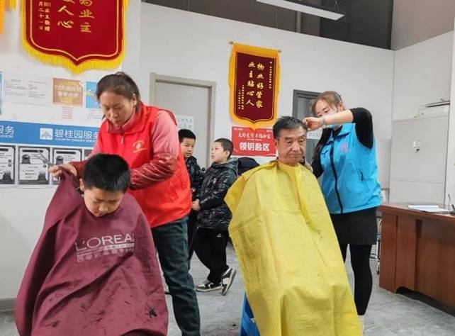 网格员变身全能"管家"　华亭破解"一老一小"幸福密码
