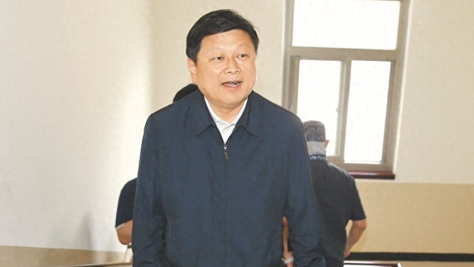 傅崐萁管家住所遭搜查，傅喊话：赖清德停止政治追杀