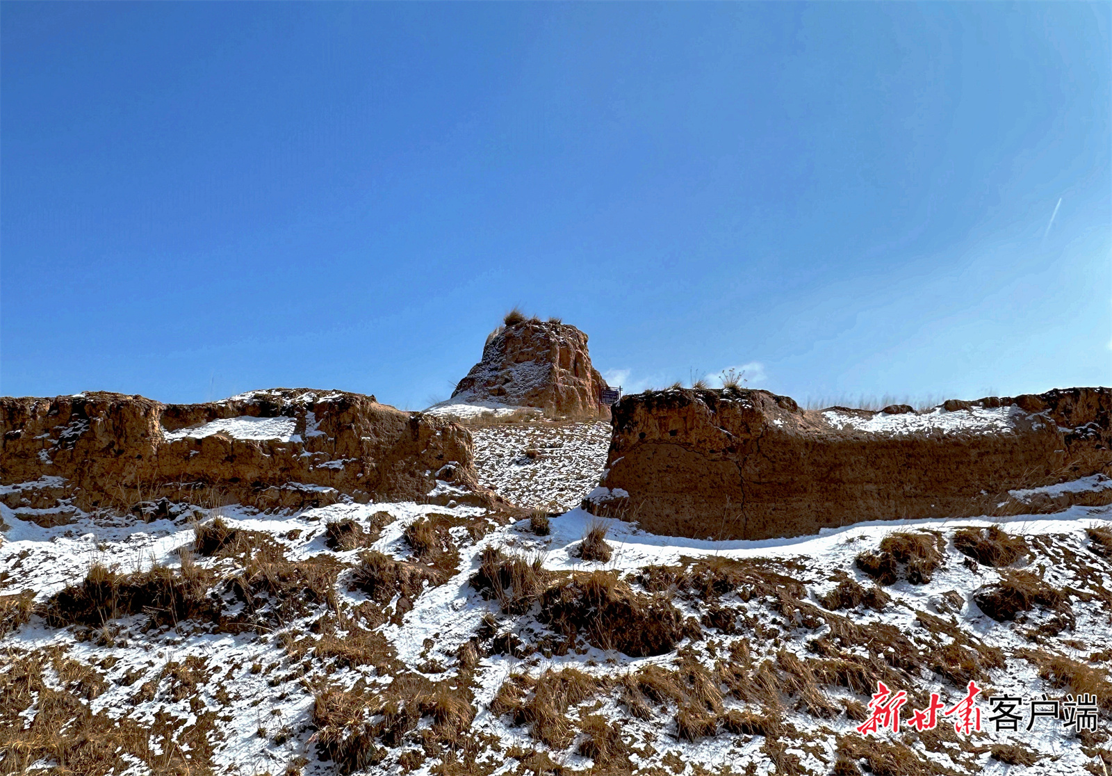 乌鞘岭明长城　新甘肃&middot;甘肃日报记者　金奉乾摄