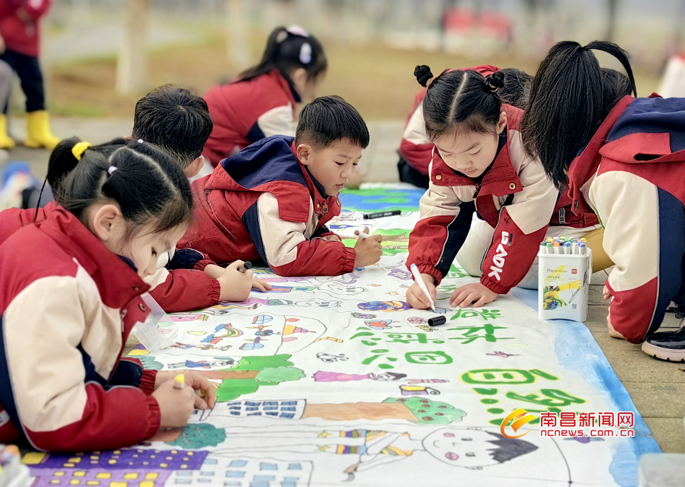 南昌：勾勒春光（图）