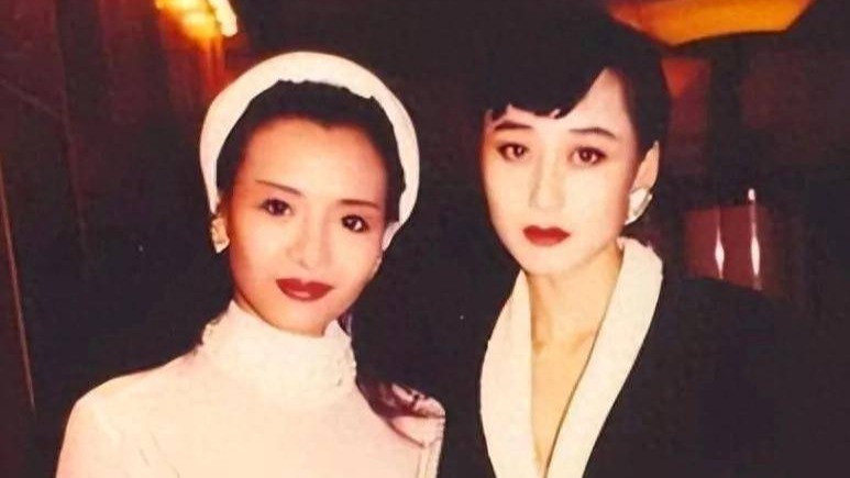 叶子媚曾经的“香港第一女神”，拒绝周星驰选渣男，57岁被迫复出封面图