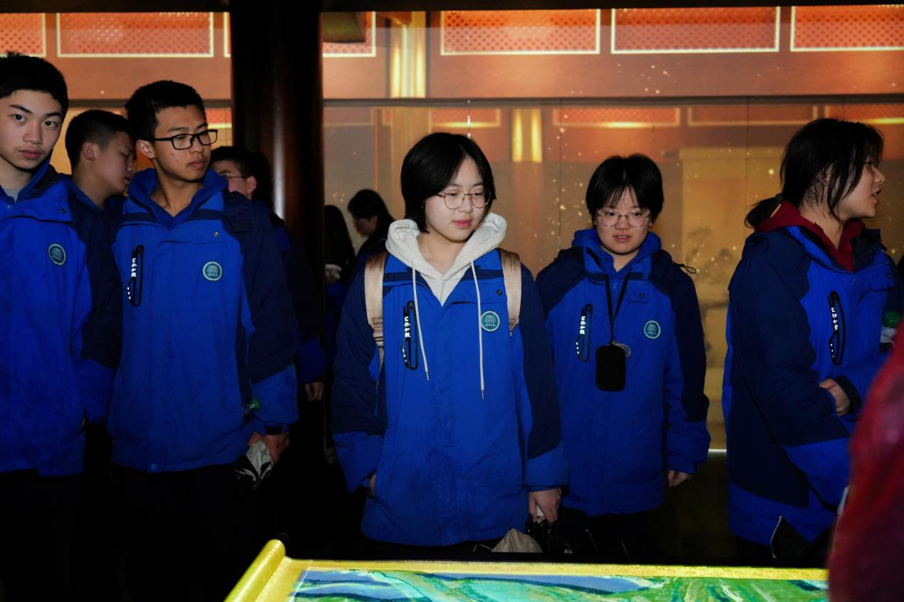 千年文脉映新辉 湖湘薪火传少年 华夏集团以"江天暮雪"演绎文旅文教融合新范式
