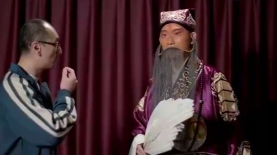 谭鑫培扬长避短，发挥自己的优势，开创谭派京剧代表剧目文武老生戏