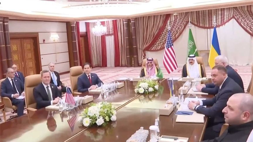 库恩：在俄乌问题上特朗普的核心驱动力是维持“强者”形象